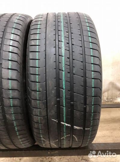 Pirelli P Zero 255/35 R19 92W