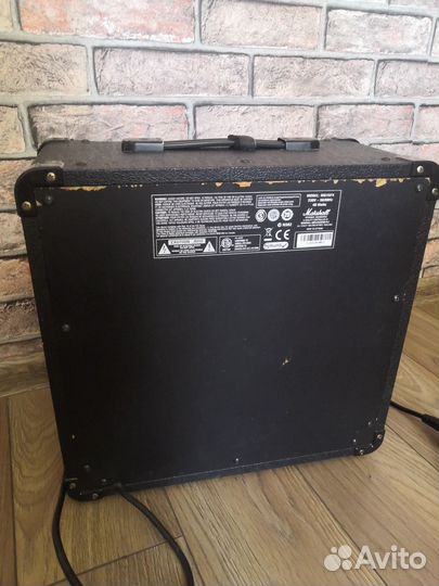 Гитарный комбоусилитель marshall MG 15 FX