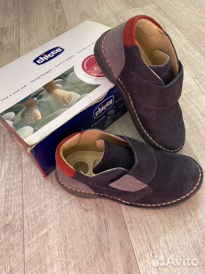 Ботинки новые chicco 27