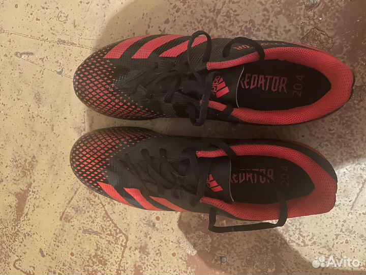 Футбольные бутсы adidas predator 20.4