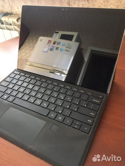 Microsoft Surface Pro 4. i7/16gb/256gb