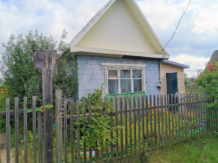 Дача 40 м² на участке 4,4 сот.