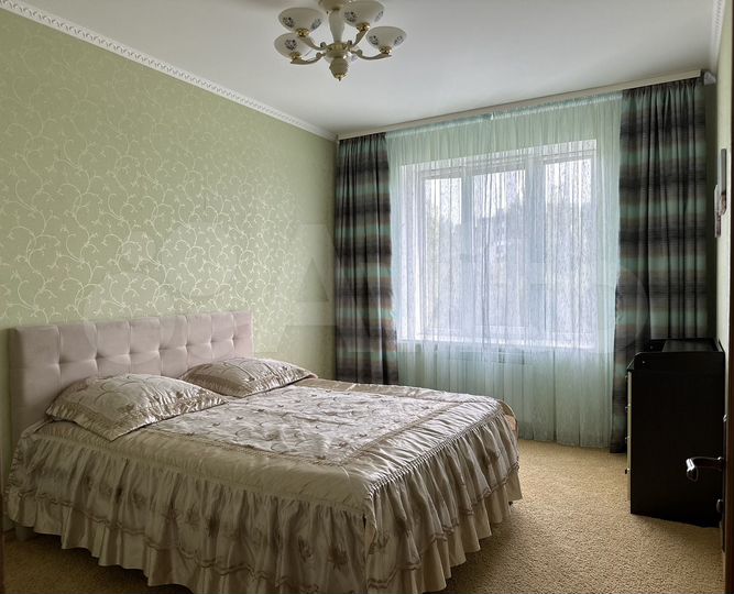 2-к. квартира, 72 м², 4/5 эт.