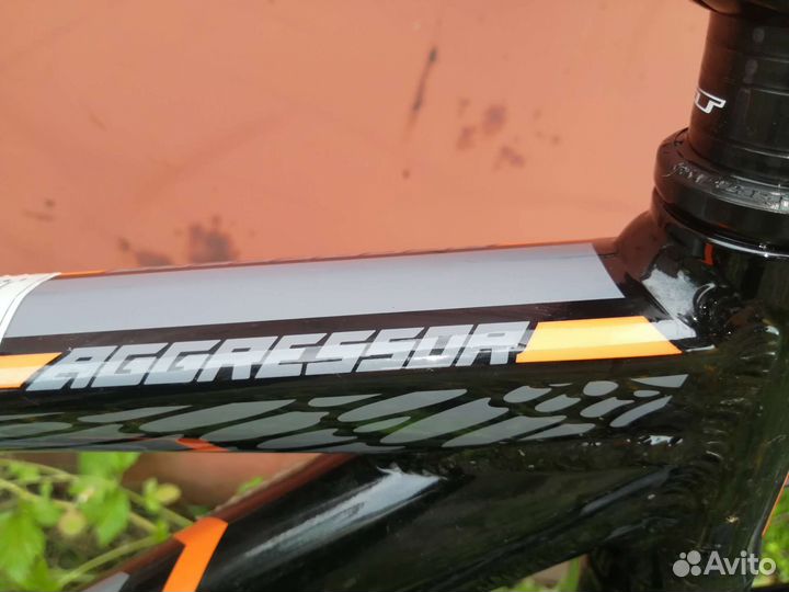 Велосипед GT aggressor comp 27.5 (отл.состояние)