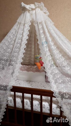 Балдахин и держатель для балдахина