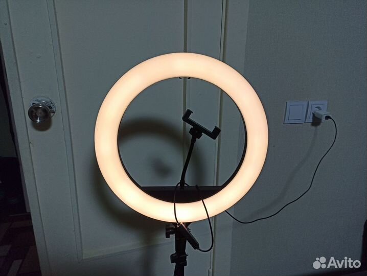 Кольцевая лампа со штативом 36 см