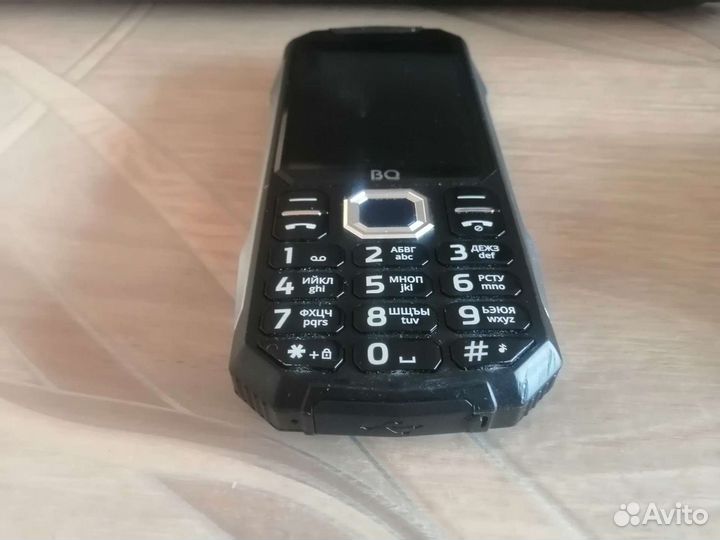 Телефон BQ Tank Max