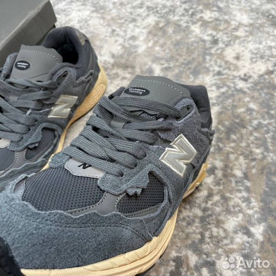 Кроссовки New Balance 2002r