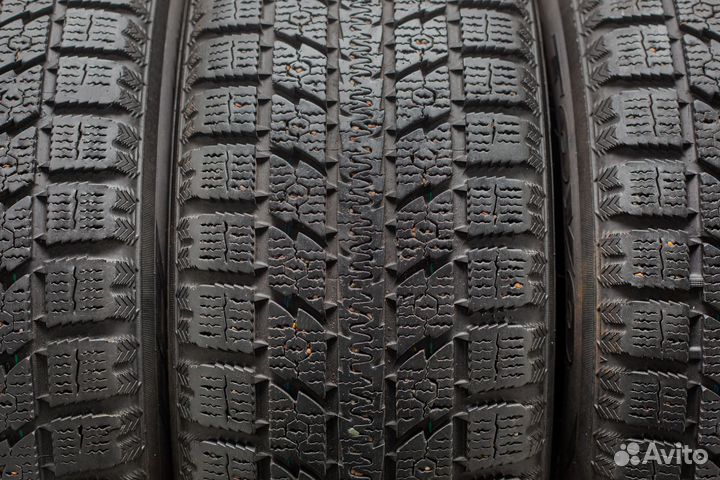 Toyo Observe GSi-5 225/65 R17 102S