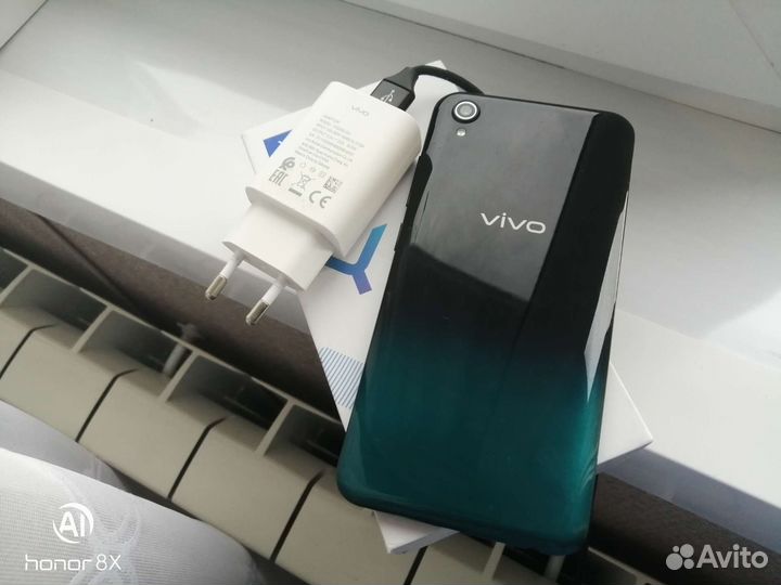 Продам телефон