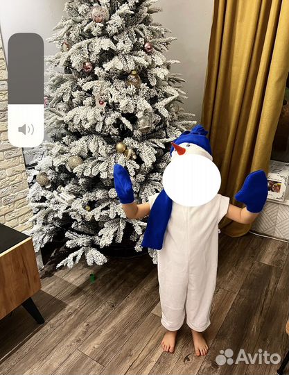 Елка искусственная заснеженная 220