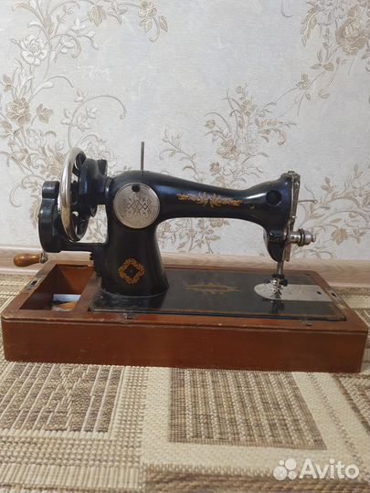 Швейная машина Подольск ручная