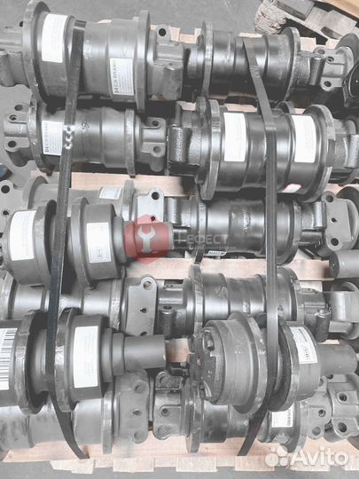 Каток поддерживающий Komatsu PC450LC-7