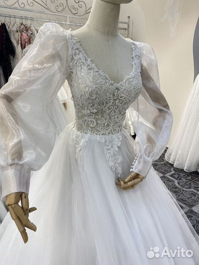 Свадебное платье