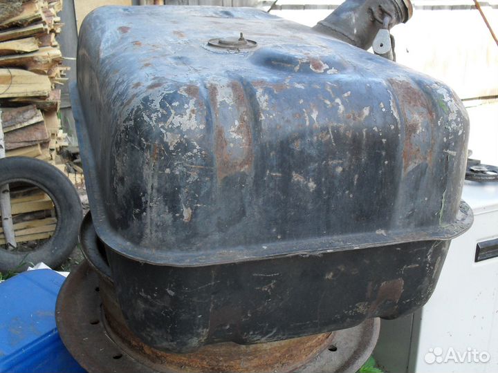 Топливный бак