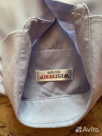 Рубашка голубая на мальчика 128