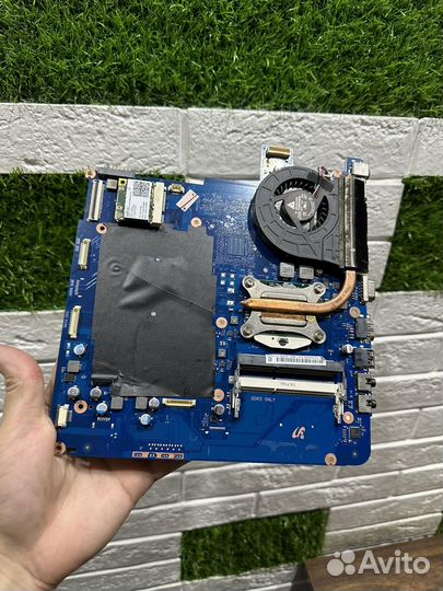 Мать samsung np300e5a hm65 intel UMA