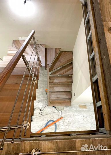 Лестницы г-образные под ключ