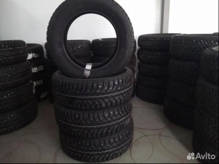 Bridgestone Ice Cruiser 7000S 225/60 R17 99T