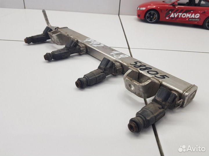 Рейка топливная (рампа) (Ford Focus)