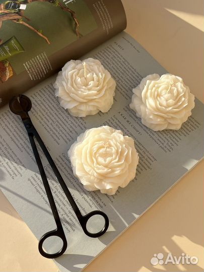 Свеча ручной работы «пион»