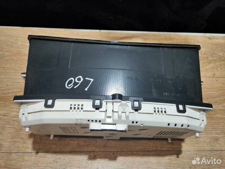 Панель приборов Honda Civic Viii 5D 2009
