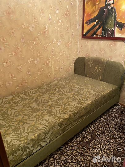 Кровать