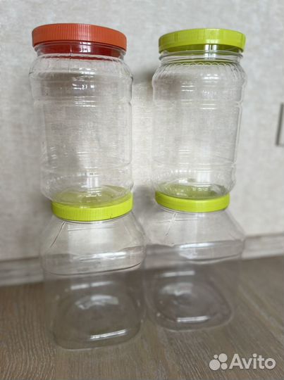 Банка пластиковая 2л и 3л