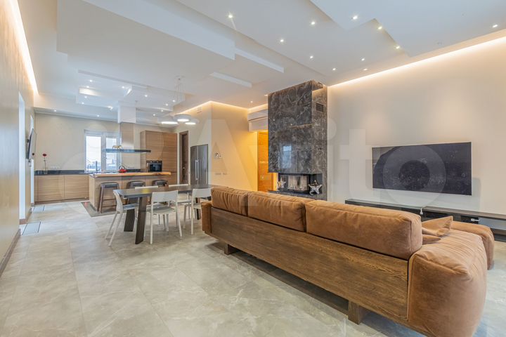 Коттедж 173,8 м² на участке 19 сот.