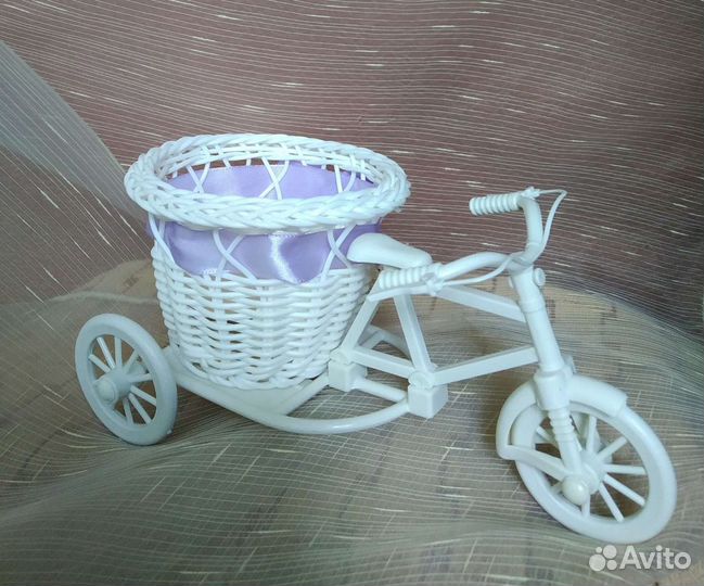 Кашпо велосипед с корзинкой