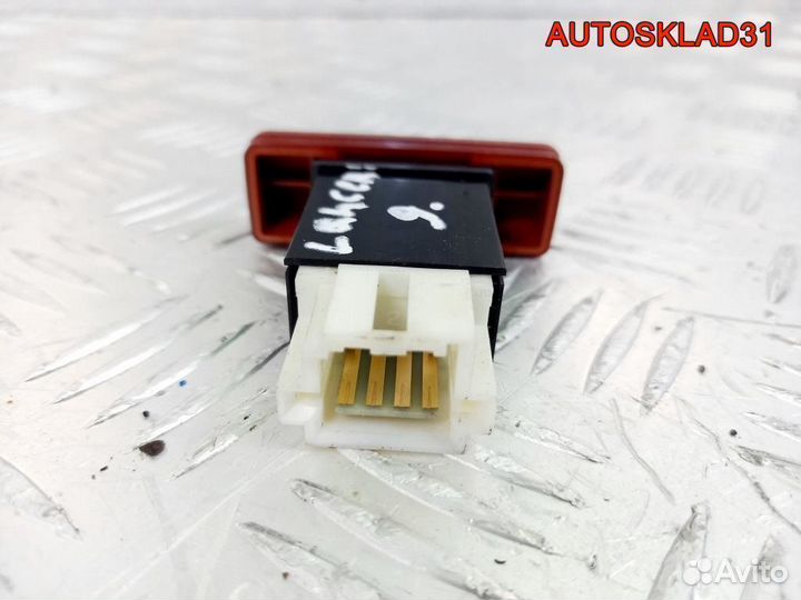 Кнопка аварийной сигнализации Митсубиси Лансер 9