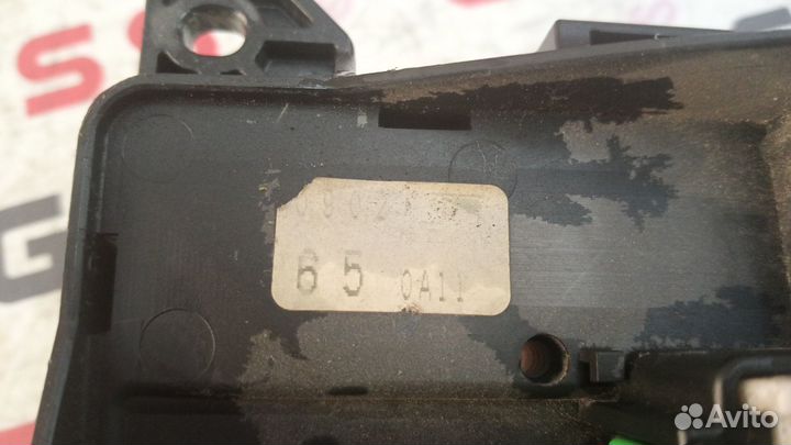 Блок предохранителей BJ корпус б/у Familia