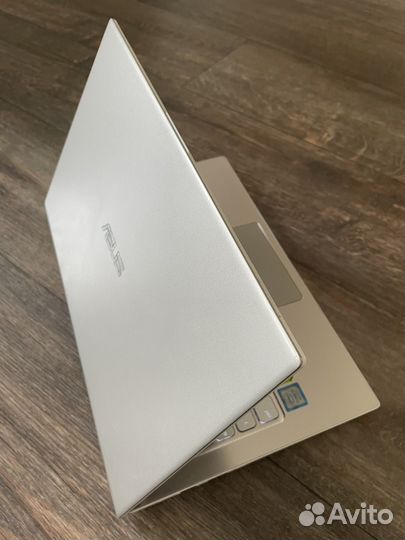 Стильный ультрабук Asus