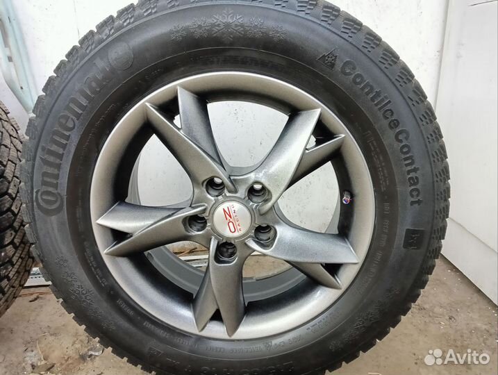 Continental Conti4x4IceContact 215/65 R16