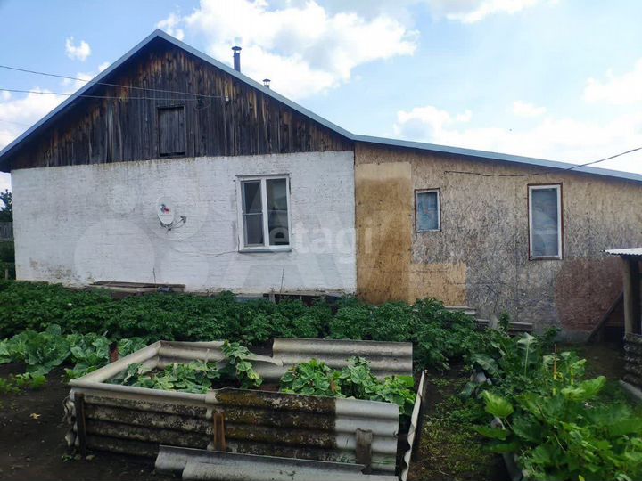 Дом 44 м² на участке 8 сот.