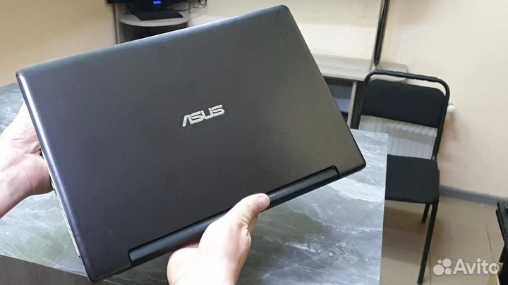 Ноутбук Asus K56CB (Игровой, Корпус металл )