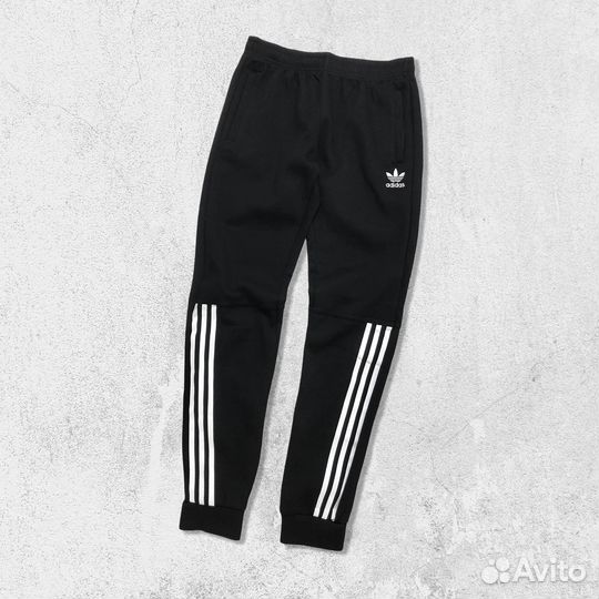 Спортивный костюм Adidas