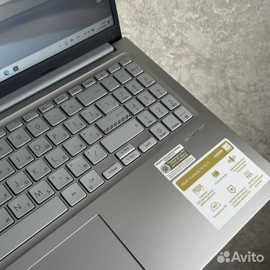 Ноутбук Asus Vivobook x15