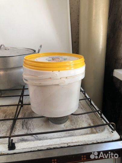 Пластиковые вёдра с крышками