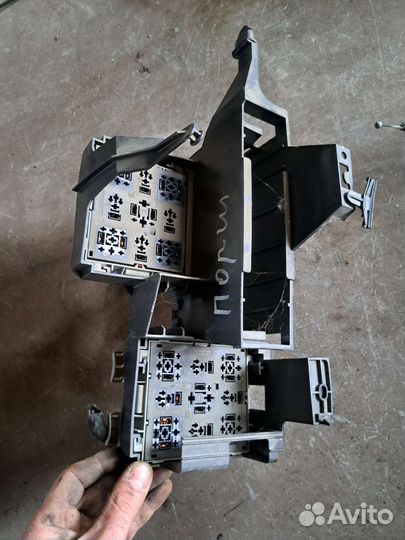 Блок предохранителей на Porsche Cayenne