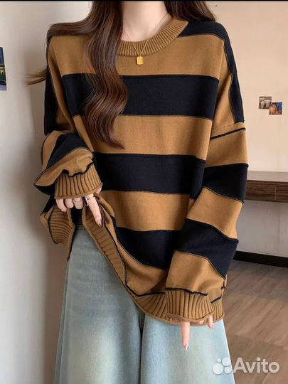 Свитер женский