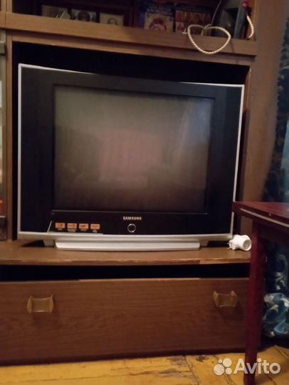 Телевизор samsung бу, холодильник Атлант бу