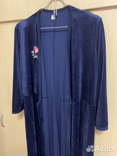 Халат женский новый. Длина по спинке 125 см