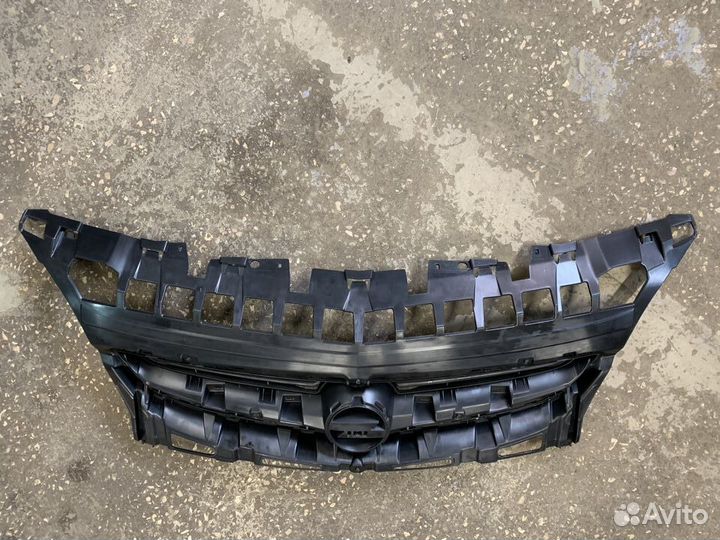 Решетка радиатора Opel Astra J с 2012 года