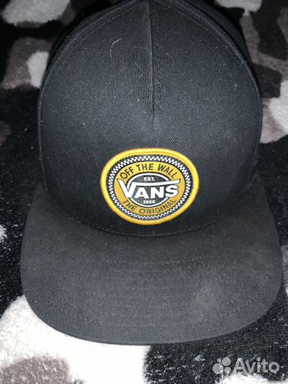 Бейсболка vans