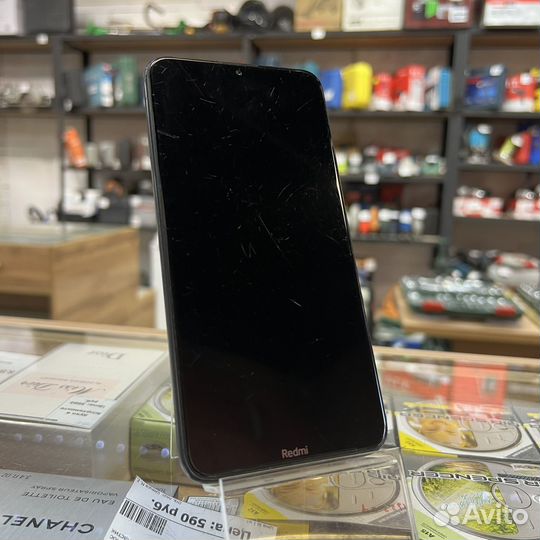 Xiaomi Redmi 8, 4/64 ГБ