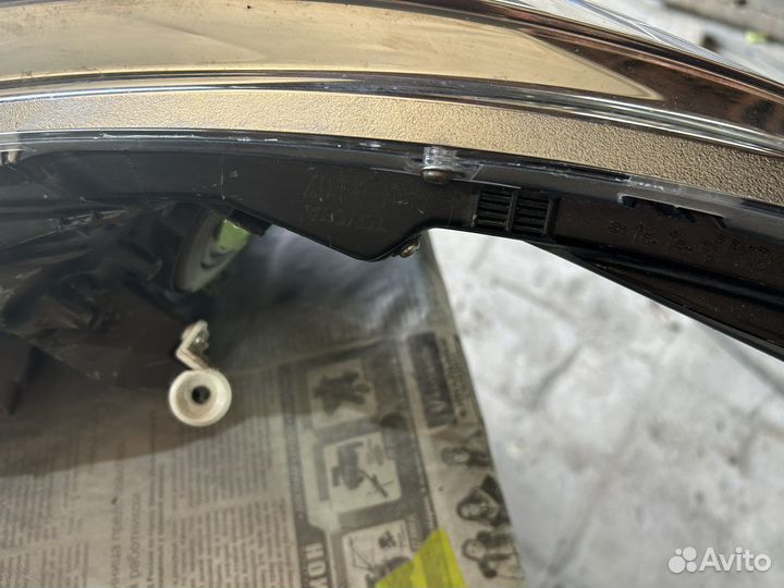 Фары Toyota Corolla e180 + Решетка