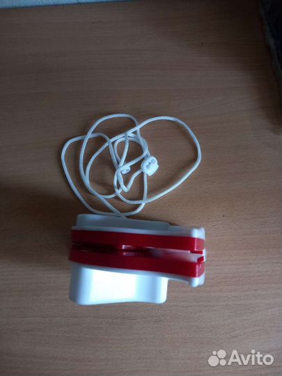 Магнитная щетка-стеклоочиститель