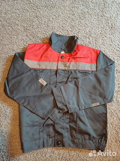 Спецодежда/рабочий костюм новый с комбинезоном