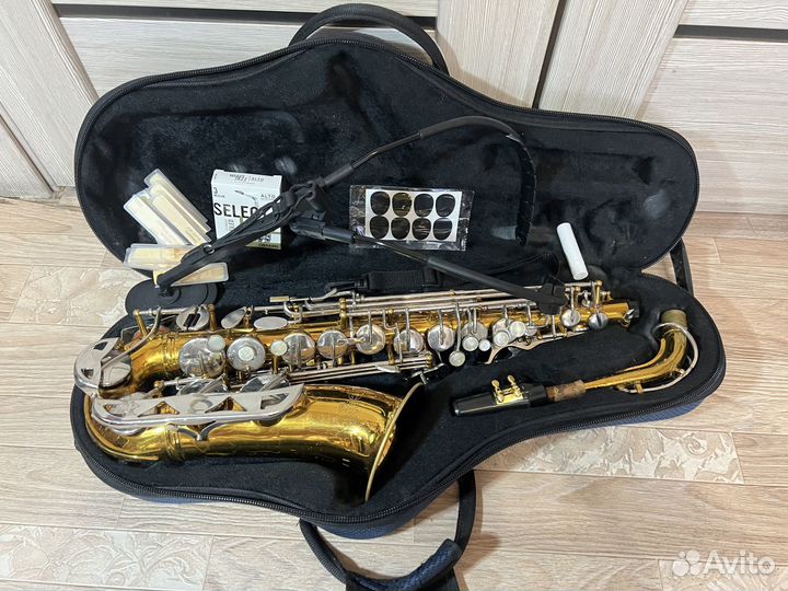 Саксофон Conn